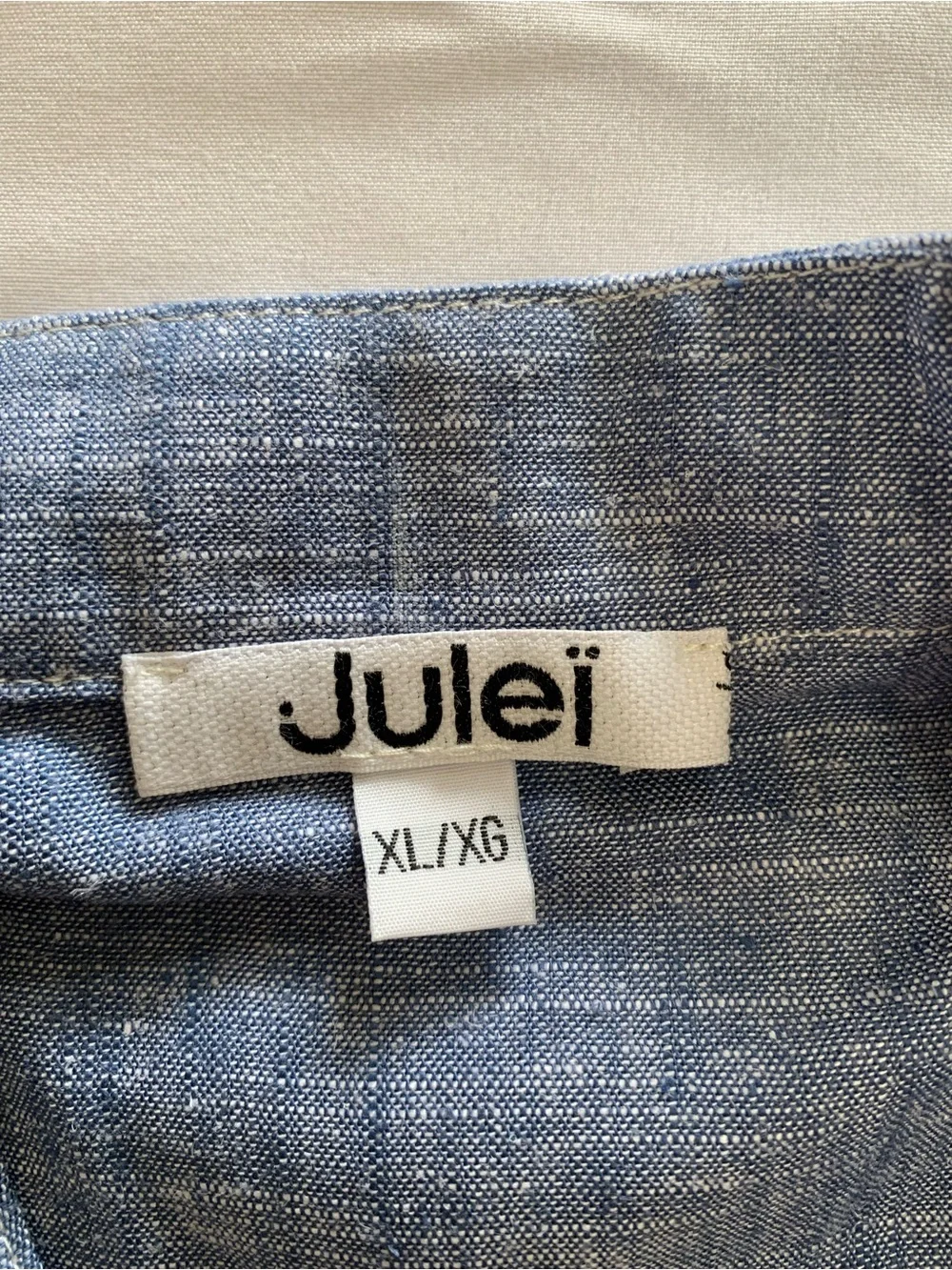 New Julei chambray button-up shirt Size XL - Picture 4 of 6